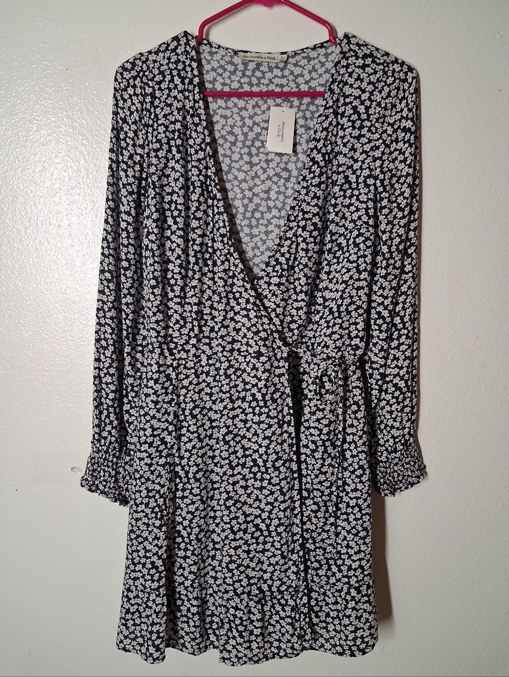 Abercrombie & Fitch NWT Floral Faux Wrap Dress Long Sleeve Smocked Cuff S